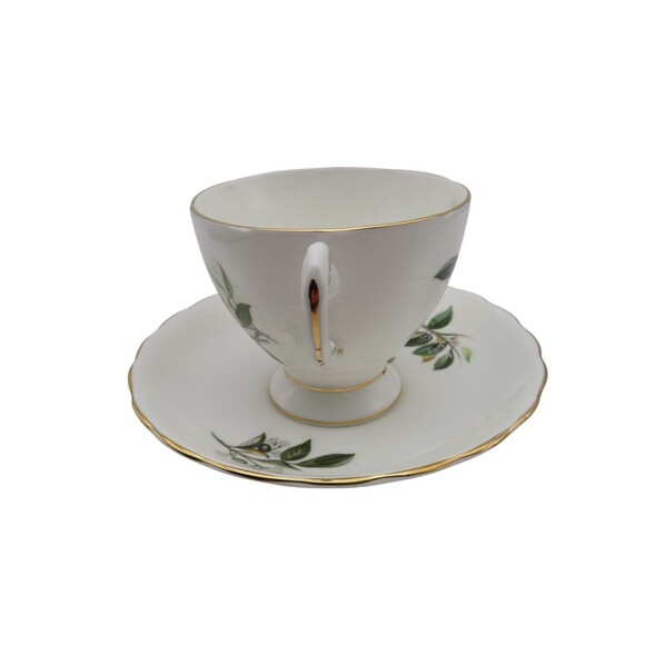 Vintage Royal Chelsea Audubon Birds Cardinal Footed Tea Cup And Saucer Set - Picture 3 of 10